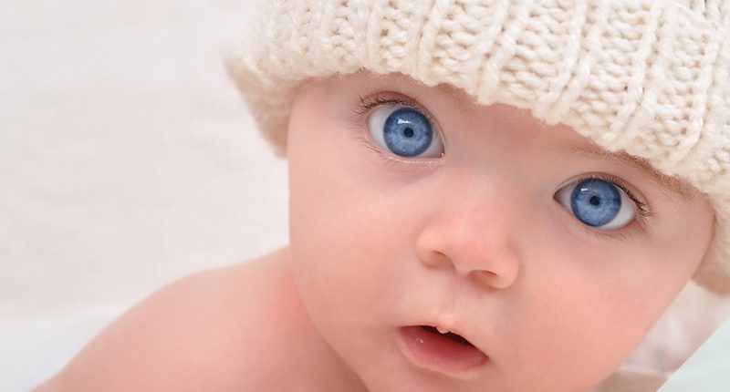 cor dos olhos do bebe